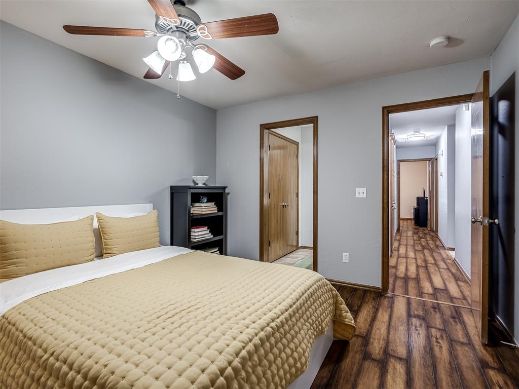 912 Regal Road Property Photo 32
