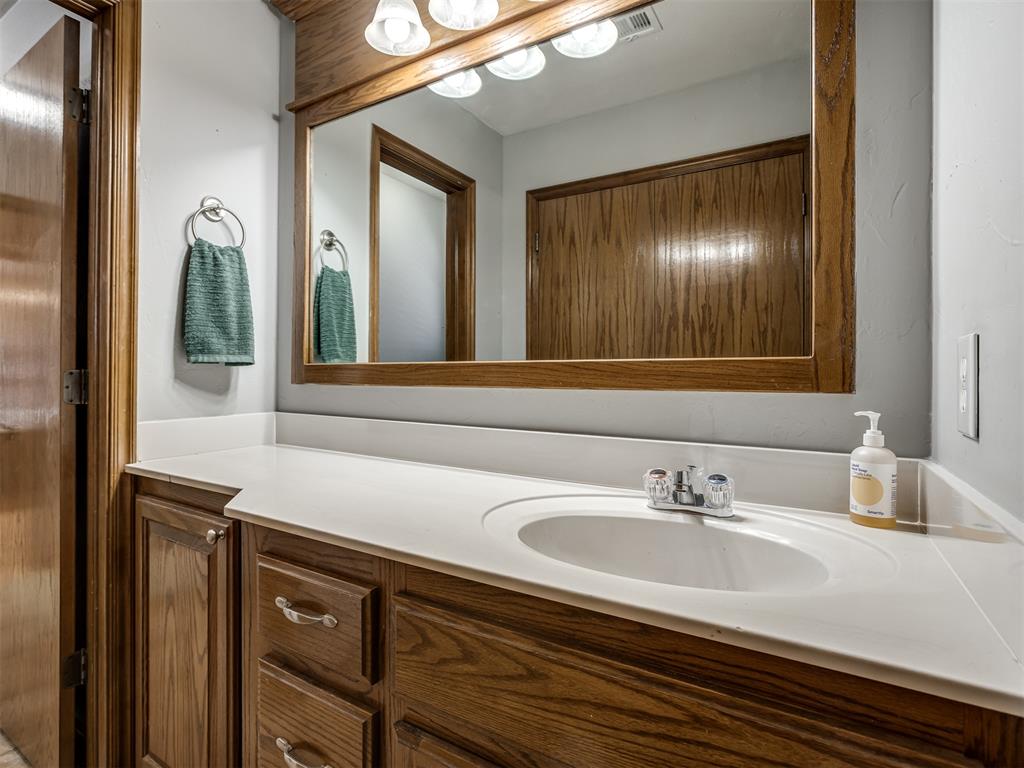 912 Regal Road Property Photo 34