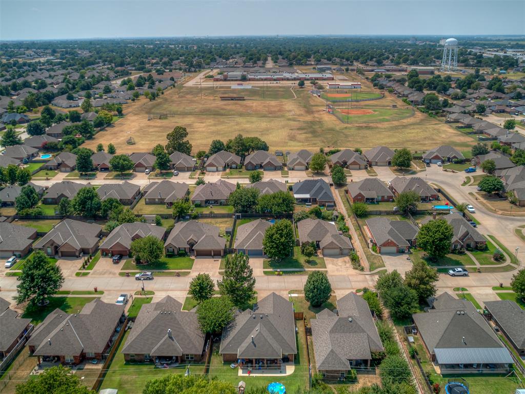 912 Regal Road Property Photo 49