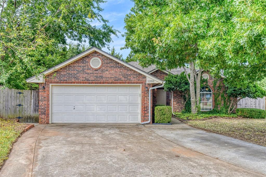 1200 Teakwood Drive Property Photo 1