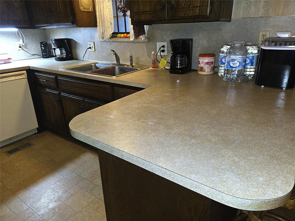 15109 Ken Road Property Photo 7