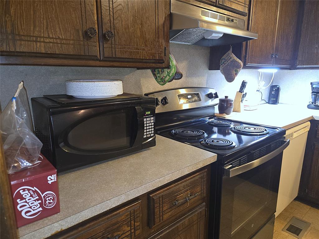 15109 Ken Road Property Photo 8