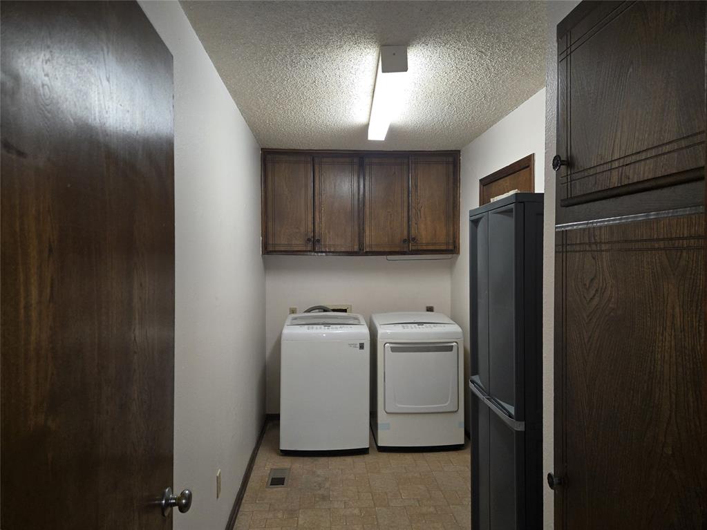 15109 Ken Road Property Photo 12