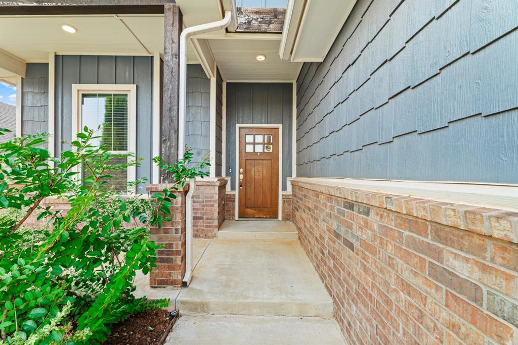 3109 Hunter Crest Drive Property Photo 2