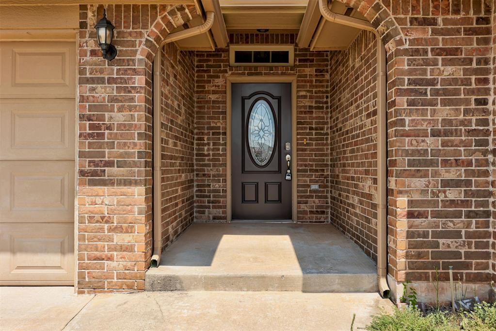 1633 Rangeline Road Property Photo 5