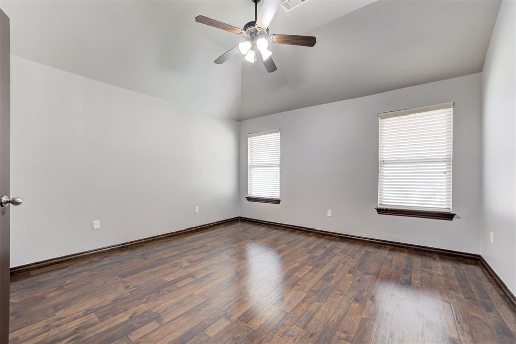 1633 Rangeline Road Property Photo 23