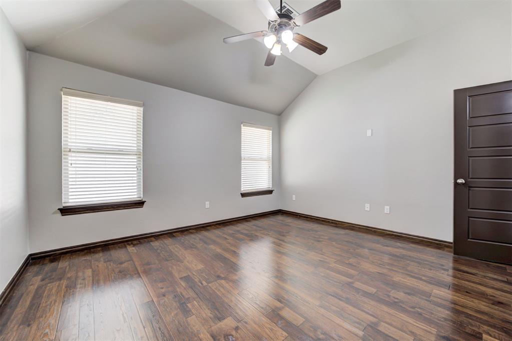 1633 Rangeline Road Property Photo 24