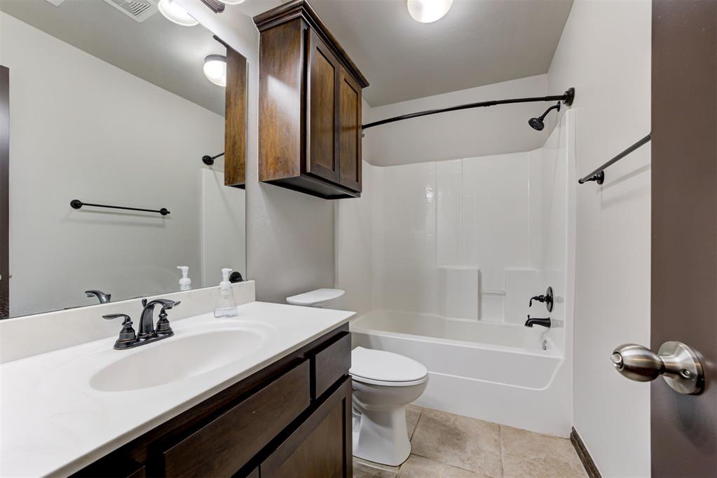 1633 Rangeline Road Property Photo 33