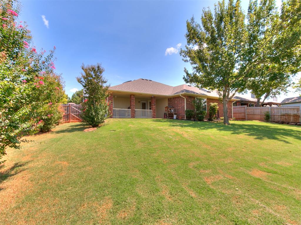 328 Waterfront Drive Property Photo 3