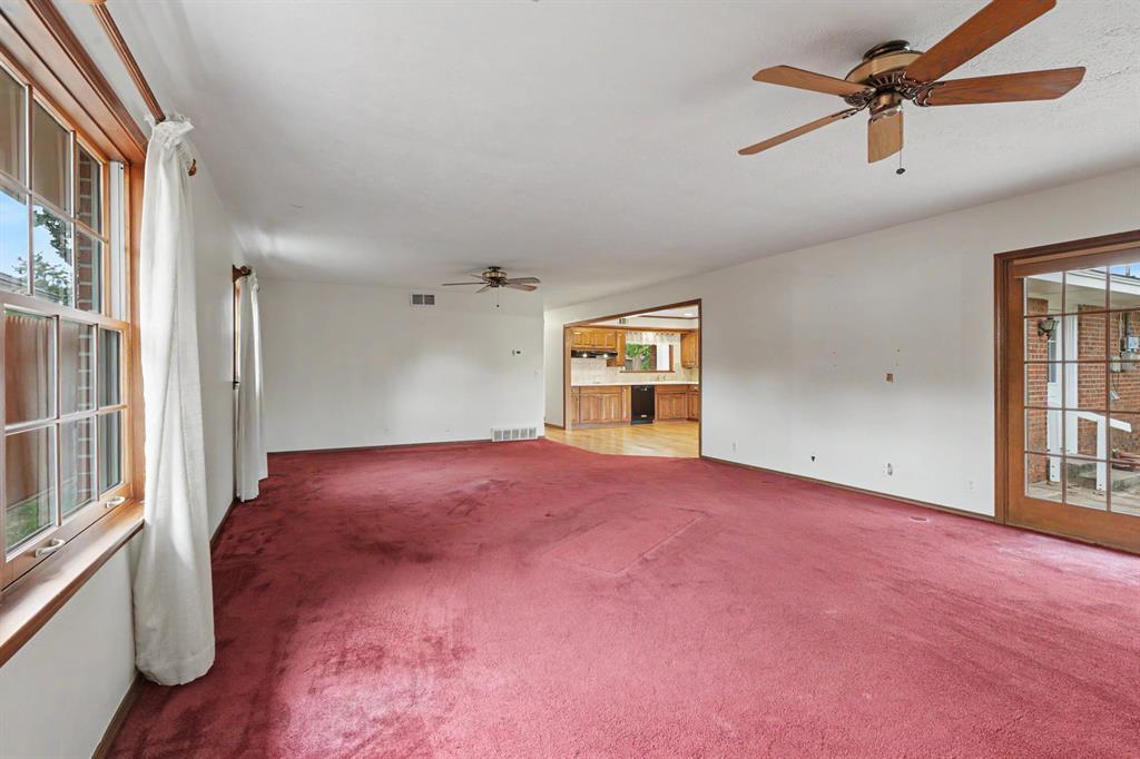 4225 Nw 59th Street Property Photo 9