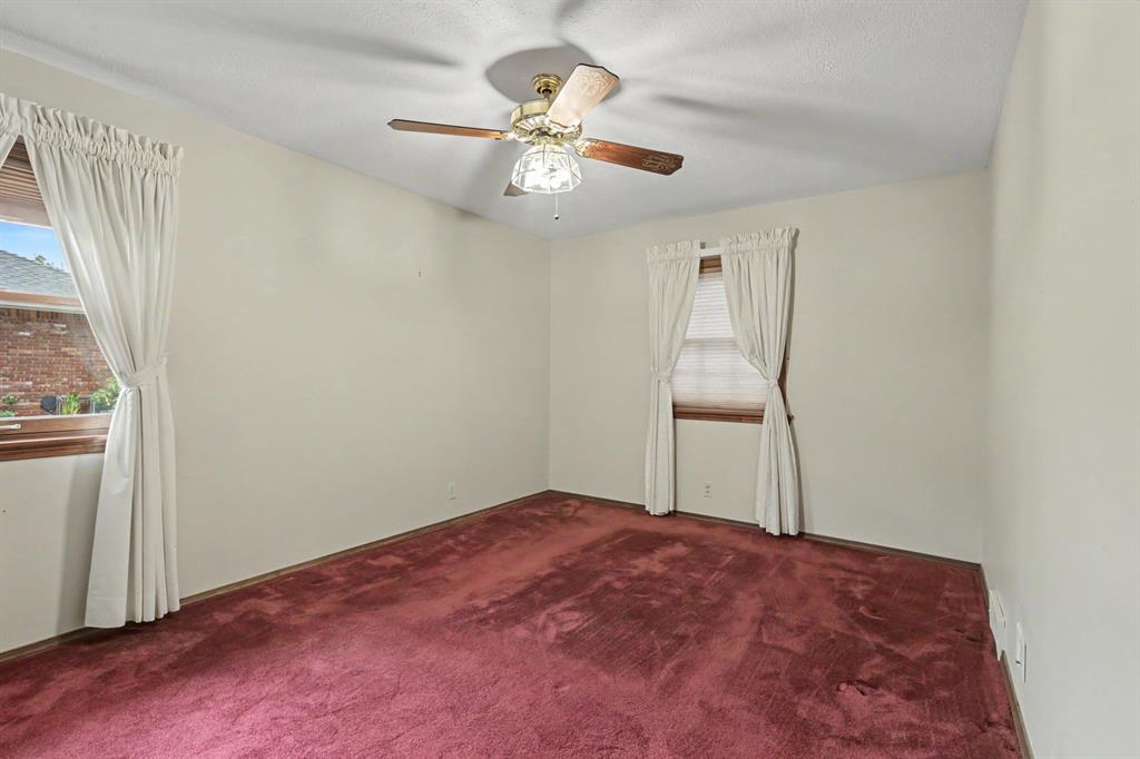 4225 Nw 59th Street Property Photo 14