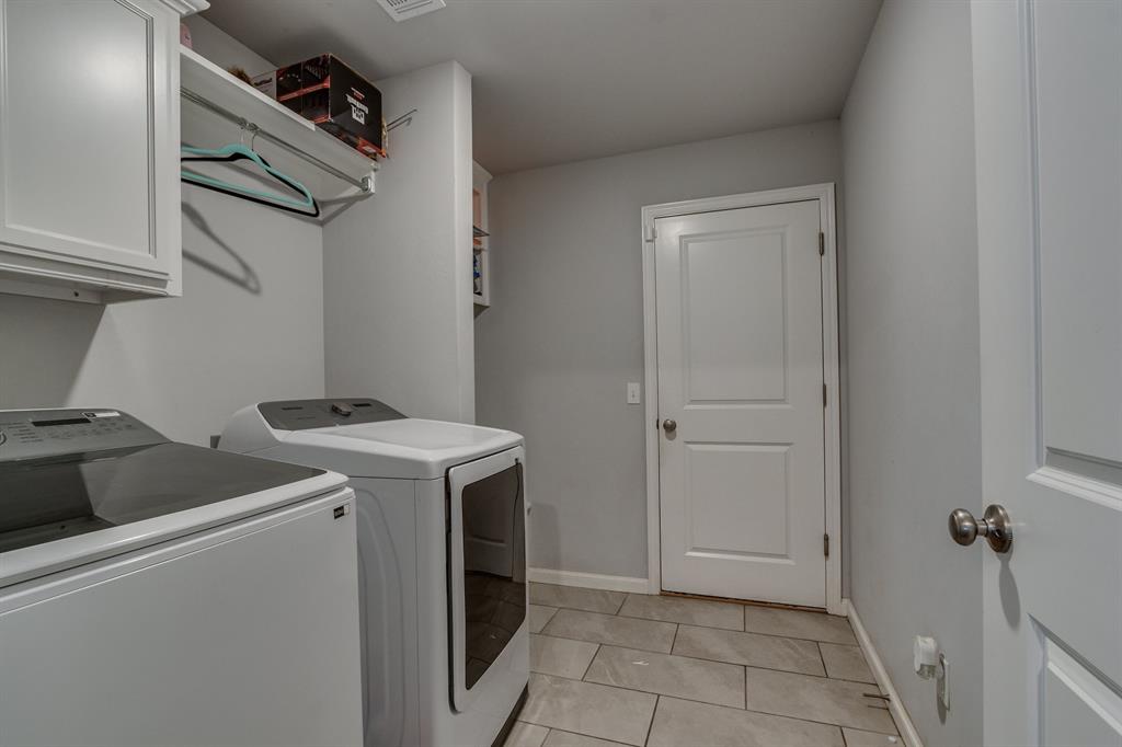 2135 Arcady Avenue Property Photo 22