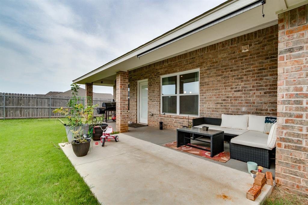 2135 Arcady Avenue Property Photo 23