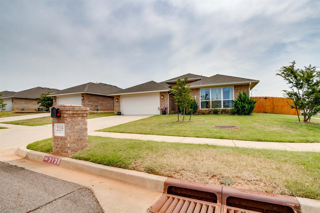 2135 Arcady Avenue Property Photo 25