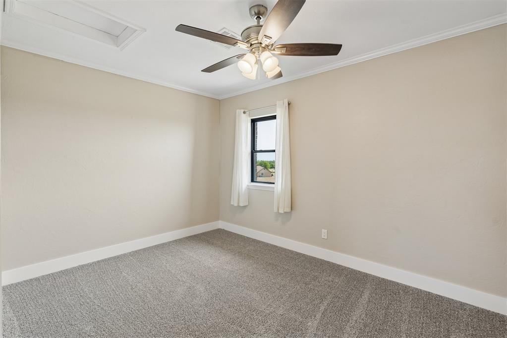 1316 Nw Moffat Road Property Photo 28