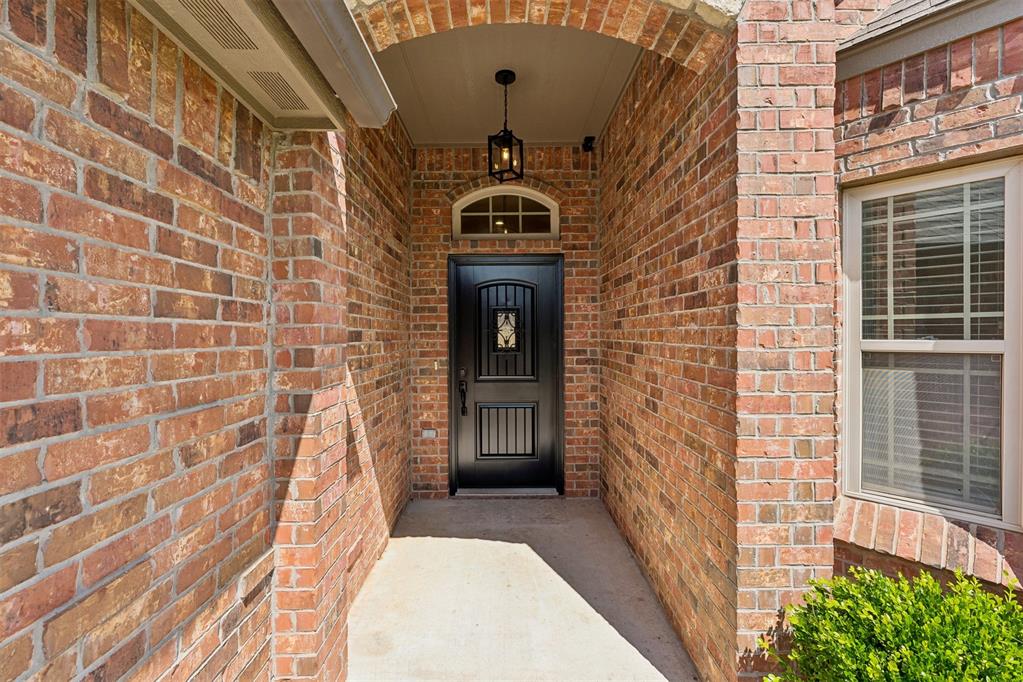 5613 St James Place Property Photo 3