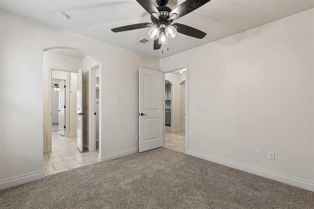 5613 St James Place Property Photo 24
