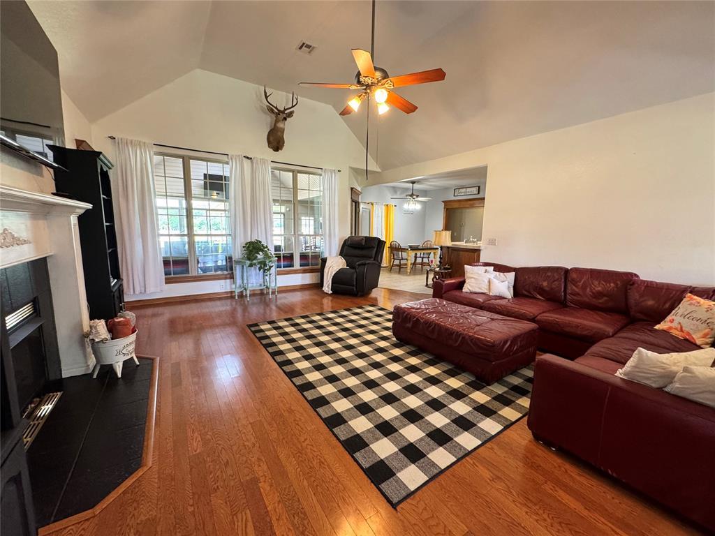 24505 234 Street Property Photo 8