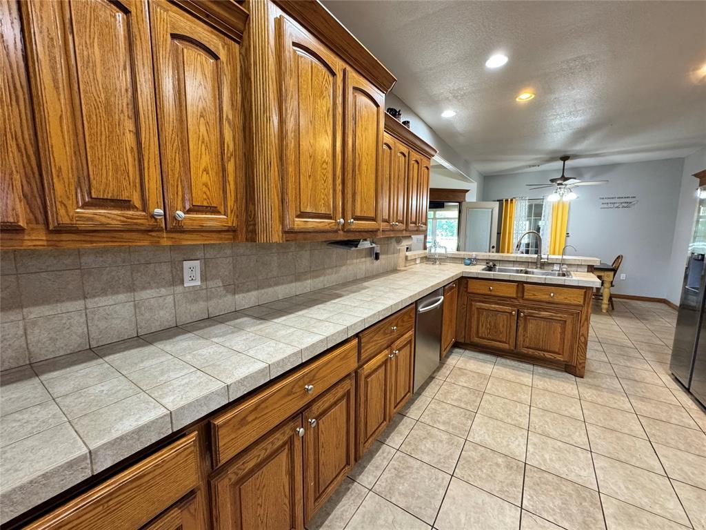 24505 234 Street Property Photo 16
