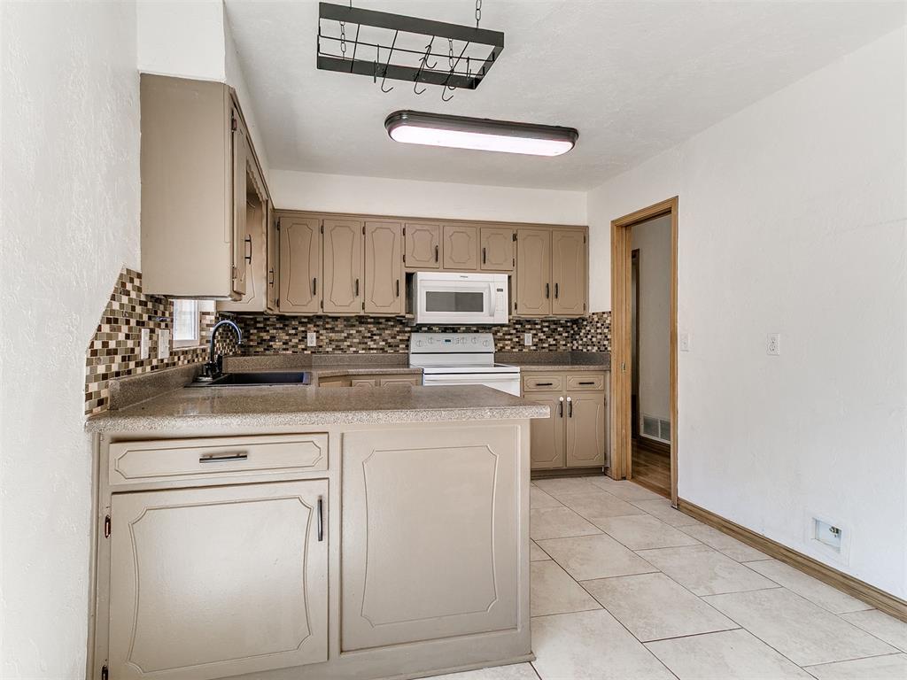 808 Del Haven Drive Property Photo 11