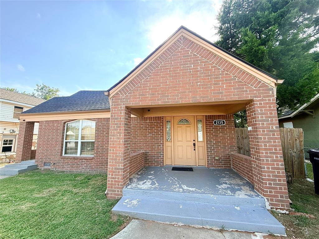 2135 N Lottie Avenue Property Photo 6