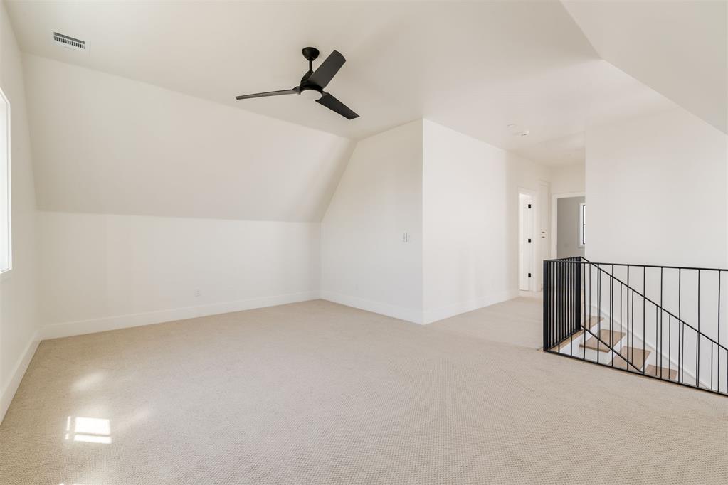 1621 Runway Boulevard Property Photo 27