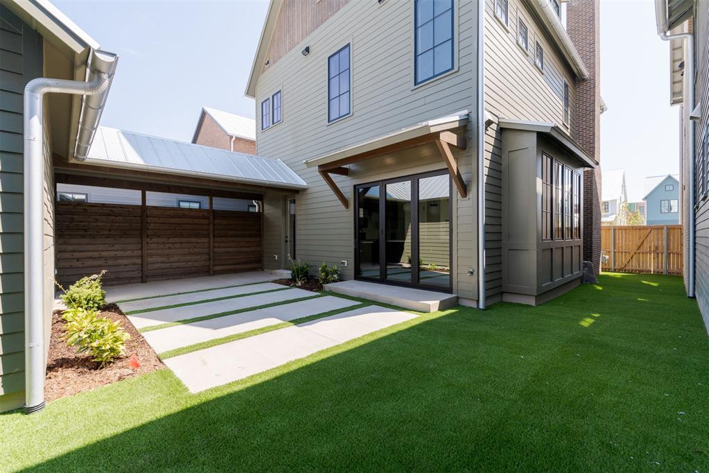 1621 Runway Boulevard Property Photo 32