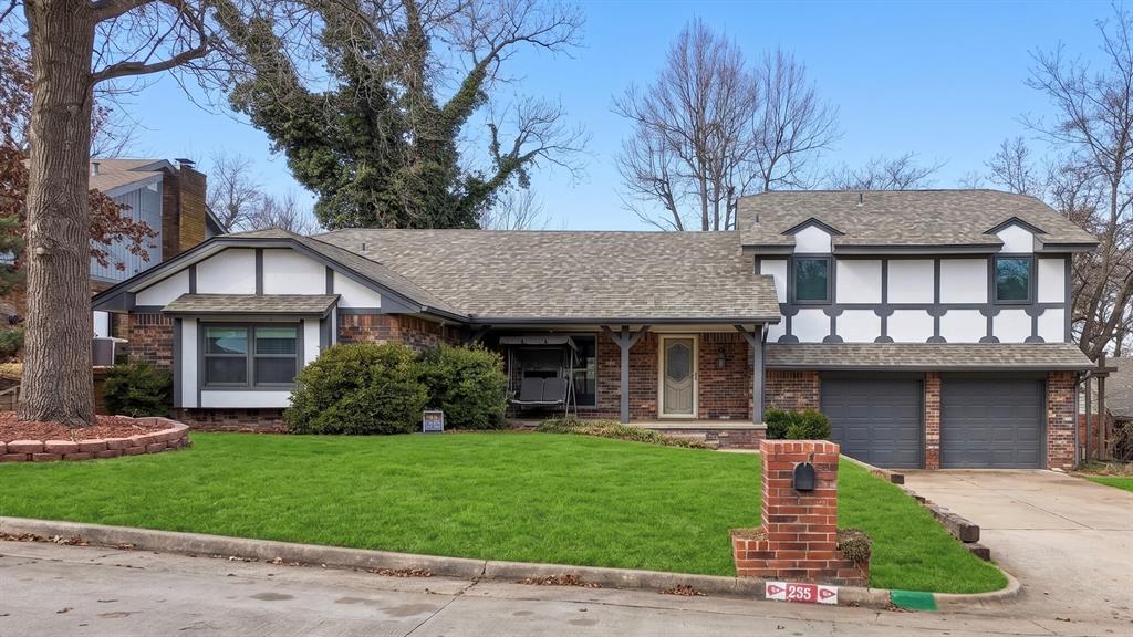 225 N Tunbridge Road Property Photo 1