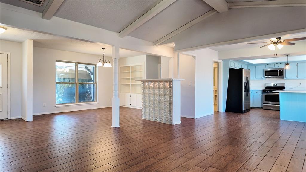 225 N Tunbridge Road Property Photo 10