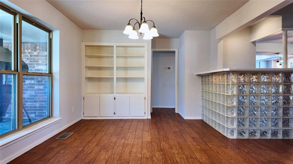 225 N Tunbridge Road Property Photo 14
