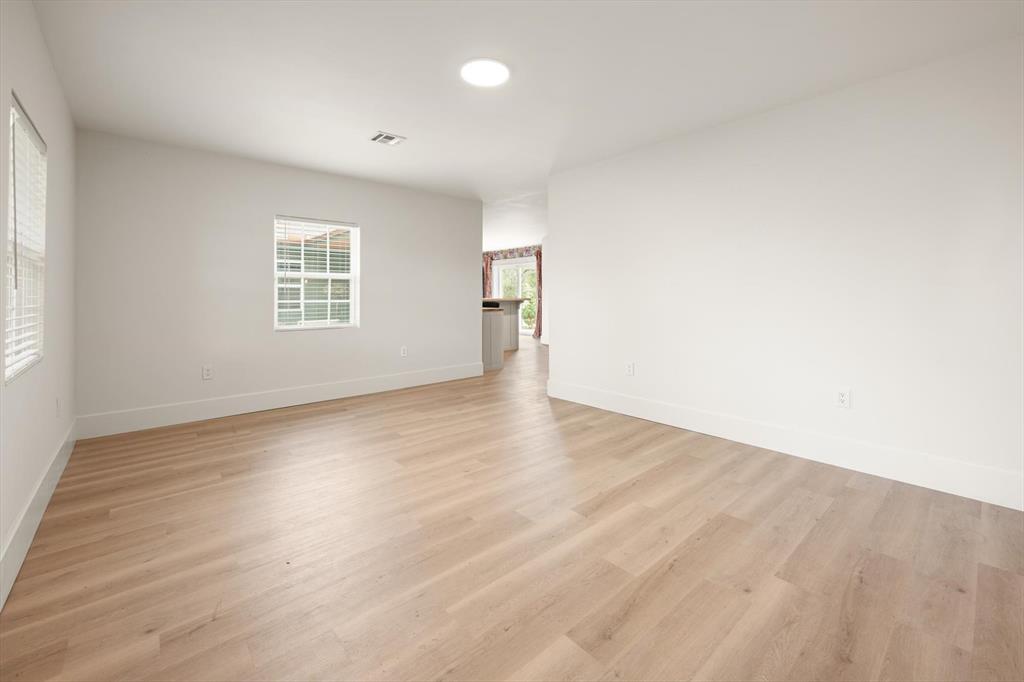 2108 W Harrison Avenue Property Photo 6