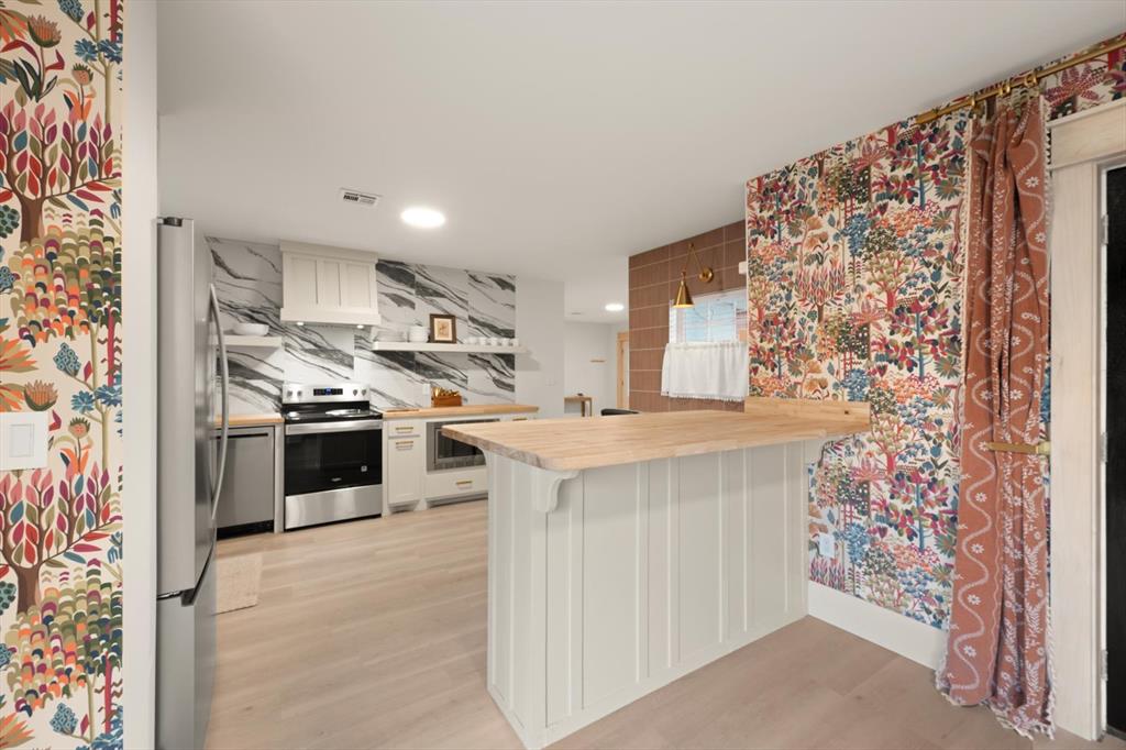2108 W Harrison Avenue Property Photo 9
