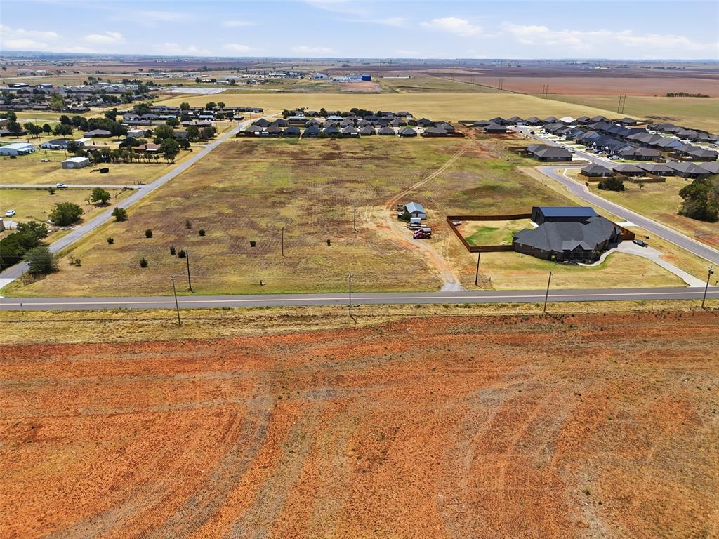 Starlite Drive Property Photo 3