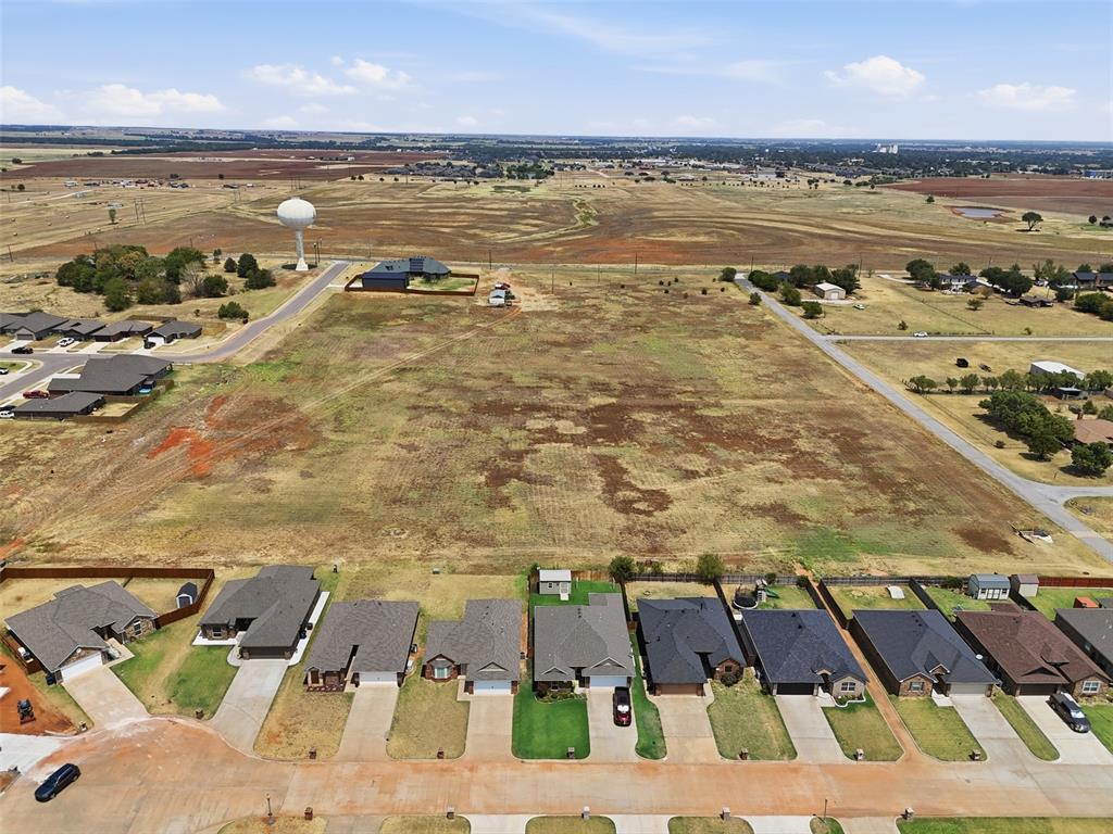 Starlite Drive Property Photo 7