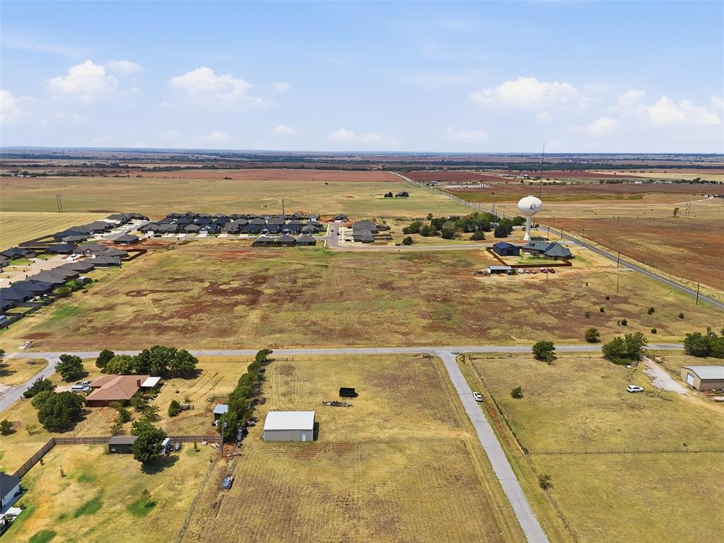 Starlite Drive Property Photo 9