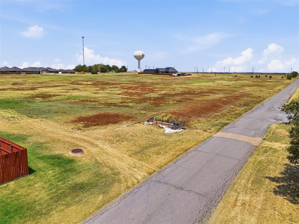 Starlite Drive Property Photo 11