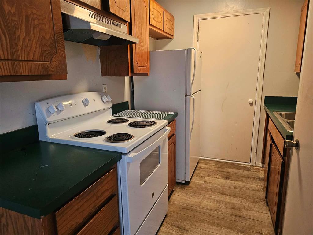 906 Nw A Street Property Photo 3