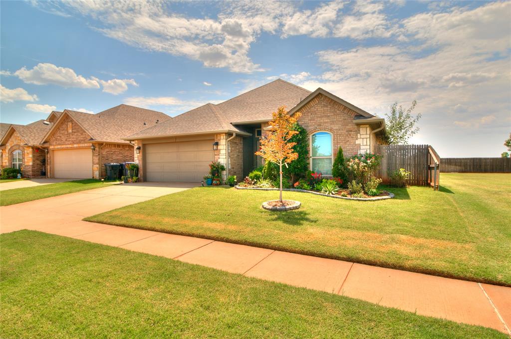 16101 Iron Tree Lane Property Photo 3
