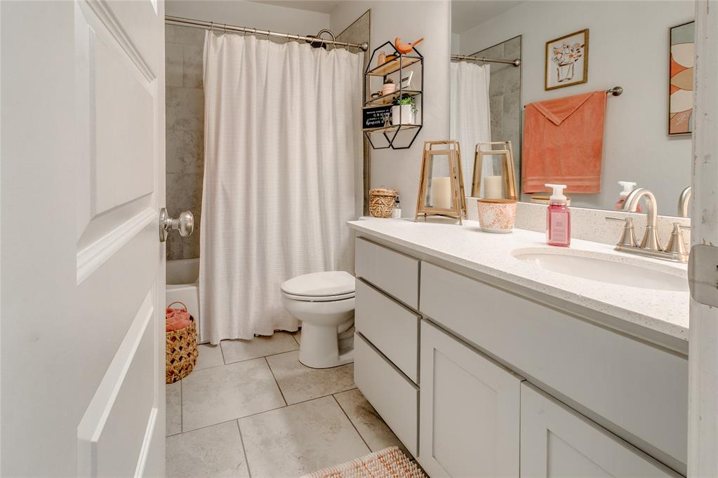 16101 Iron Tree Lane Property Photo 8