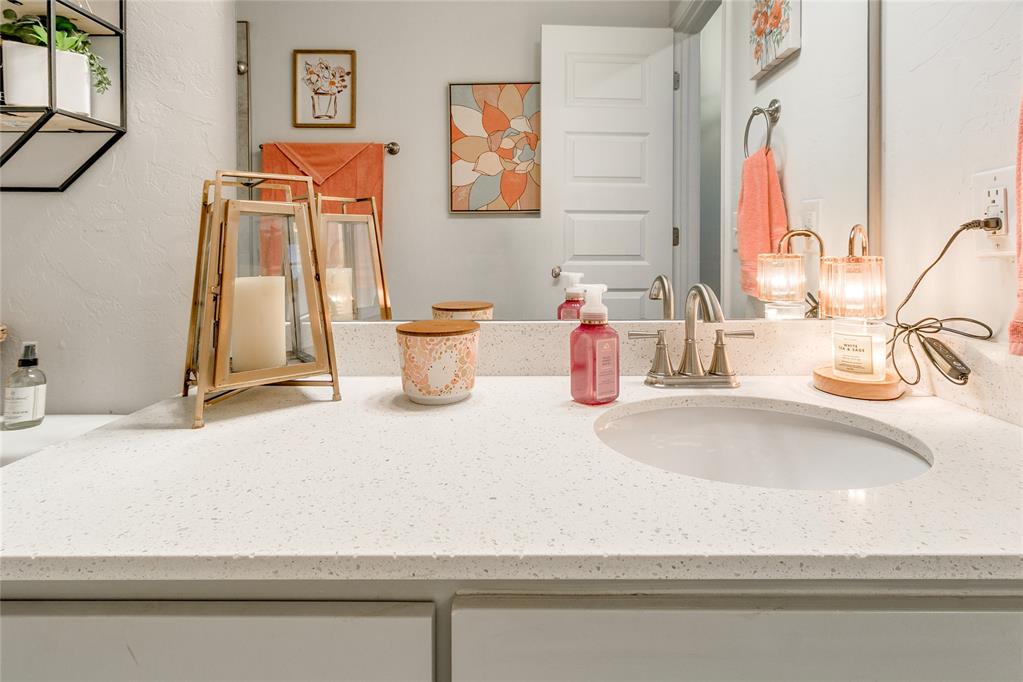 16101 Iron Tree Lane Property Photo 9