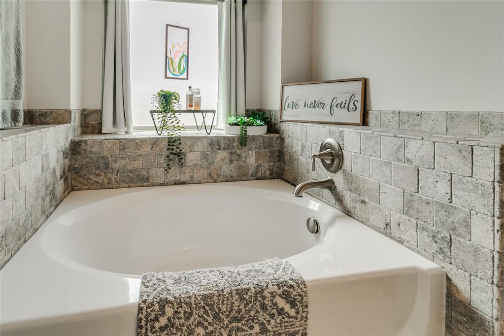 16101 Iron Tree Lane Property Photo 43