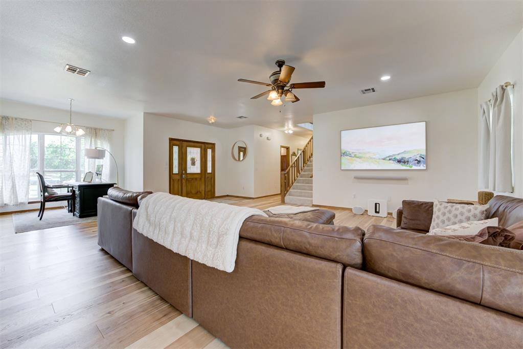 50 Serenada Lane Property Photo 8