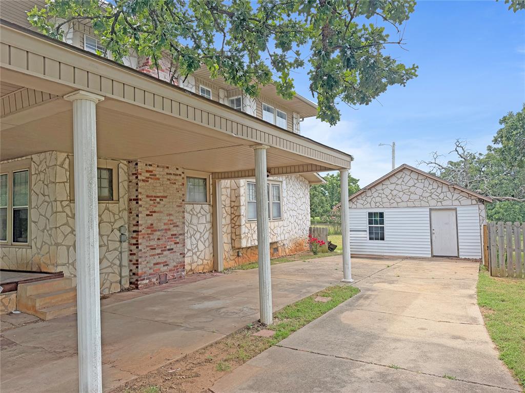 15500 Haley Drive Property Photo 4