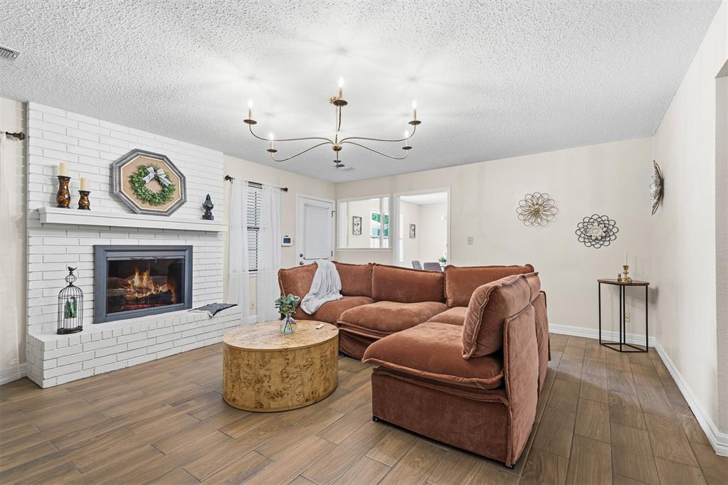 1900 8th Nw Property Photo 6