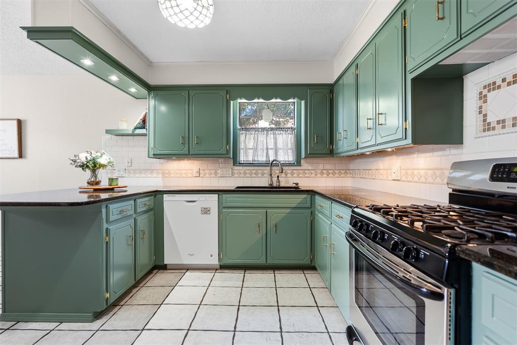 1900 8th Nw Property Photo 15