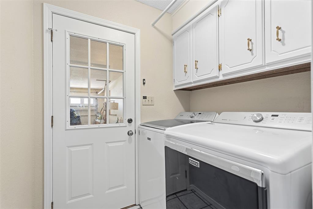 1900 8th Nw Property Photo 27