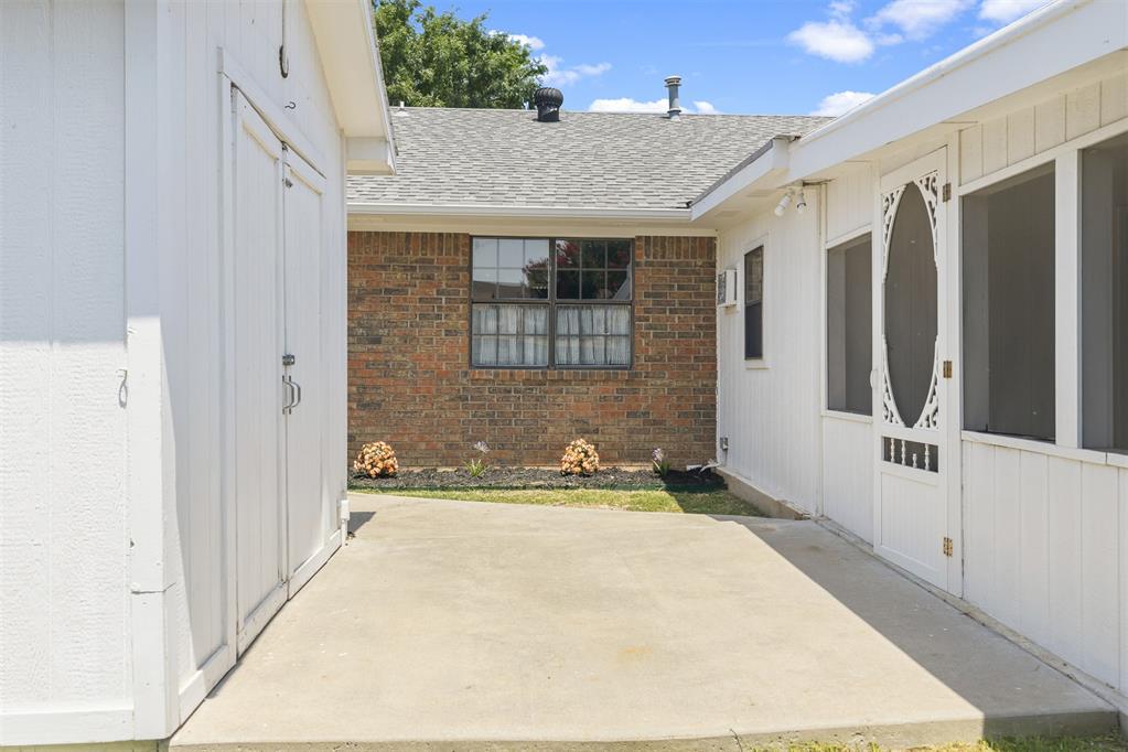 1900 8th Nw Property Photo 32