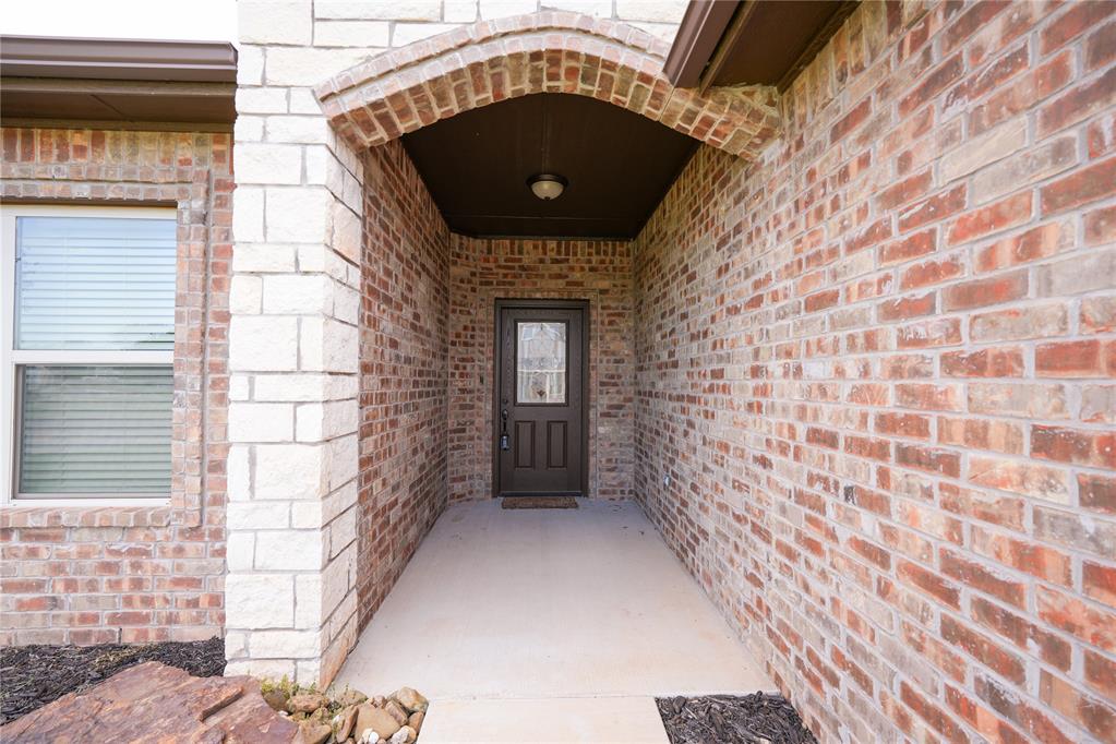 2105 Longhorn Trail Property Photo 4
