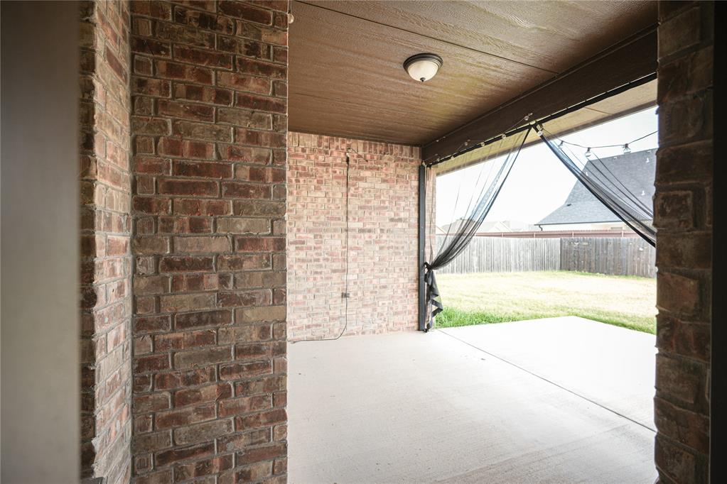 2105 Longhorn Trail Property Photo 28