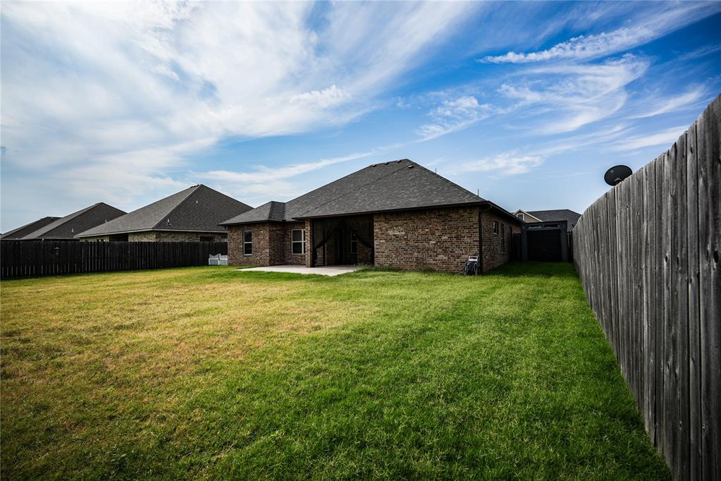 2105 Longhorn Trail Property Photo 32